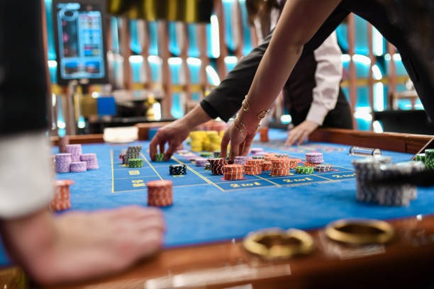 lapak zeus mobile app interface showing football markets and live casino options